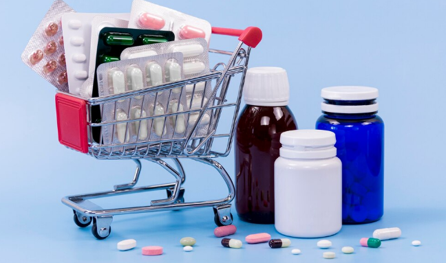 Interações medicamentosas: conheça os riscos. Imagem: FreePik