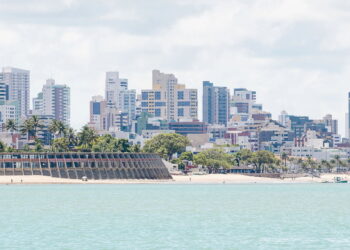 Cidades nordestinas que conquistaram quem busca paz e praia