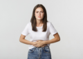 Veja mitos e verdades sobre saúde digestiva. Foto: FreePik