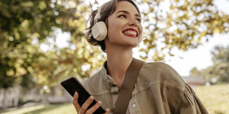 As músicas estão "encolhendo"? Foto: FreePik