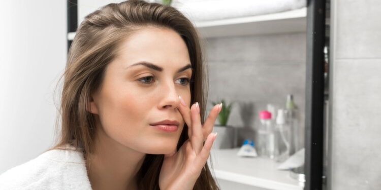 Esse hábito é o maior vilão da pele saudável segundo dermatologistas