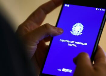 trabalhar por conta própria