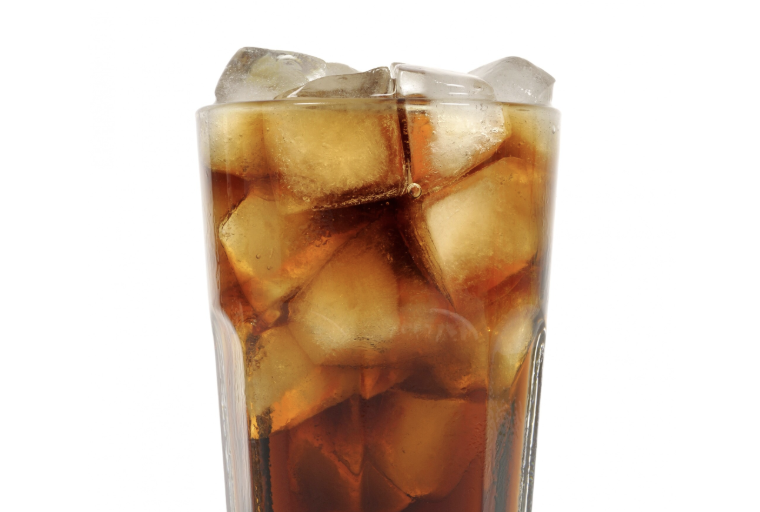 Refrigerante com álcool? Entenda! Foto: FreePik