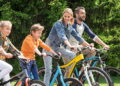 Família em tempo e lazer - Créditos: depositphotos.com / alebloshka