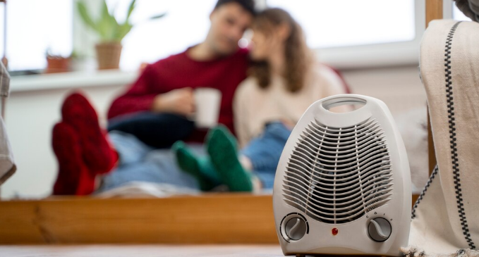 Confira os cuidados com o uso do aquecedor no quarto. Foto: FreePik