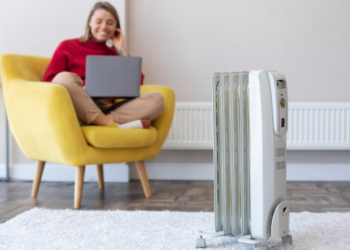 Confira os cuidados com o uso do aquecedor no quarto. Foto: FreePik