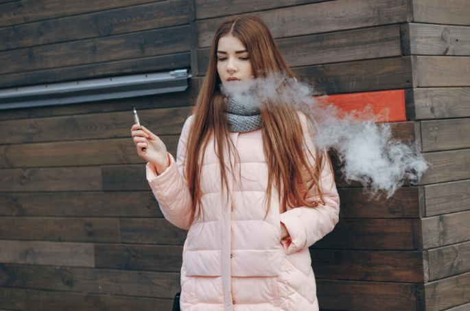 Vape não é inofensivo como parece. Foto: FreePik