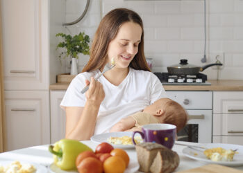 Alimentação na amamentação Como deve ser a dieta da lactante