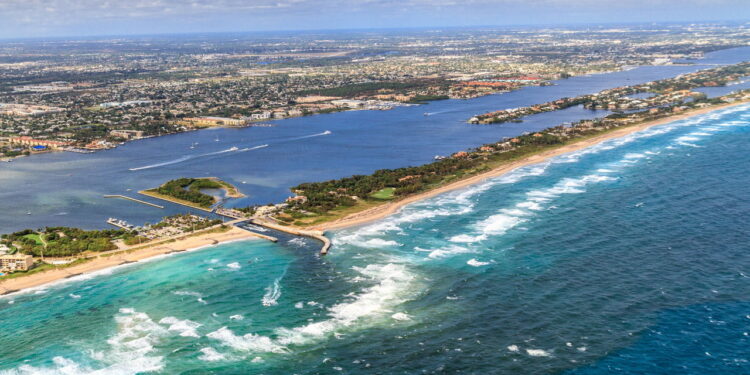 Lauderdale-By-The-Sea - Créditos: depositphotos.com / Bertl123