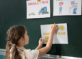 Quais são as vantagens do bilinguismo? Foto: FreePik