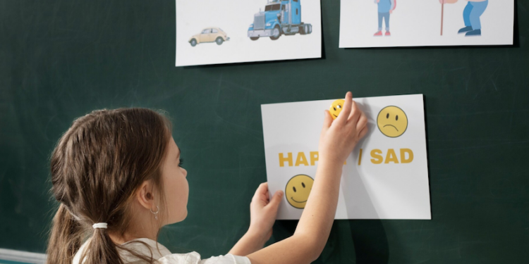 Quais são as vantagens do bilinguismo? Foto: FreePik