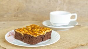 bolo de pé de moleque