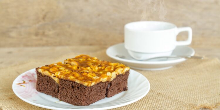 bolo de pé de moleque
