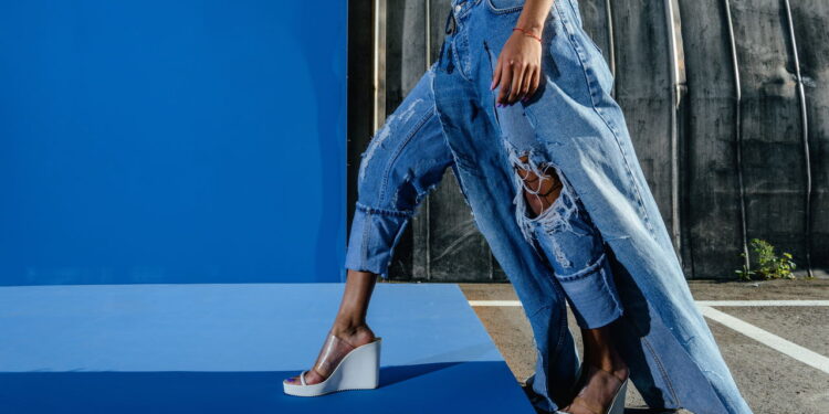 A peça que nunca sai de moda e transforma qualquer visual
