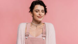 A peça que está dominando os looks femininos com estilo e conforto