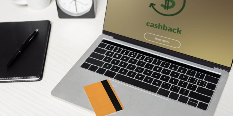 Ilustração de cashback - Créditos: depositphotos.com / IgorVetushko