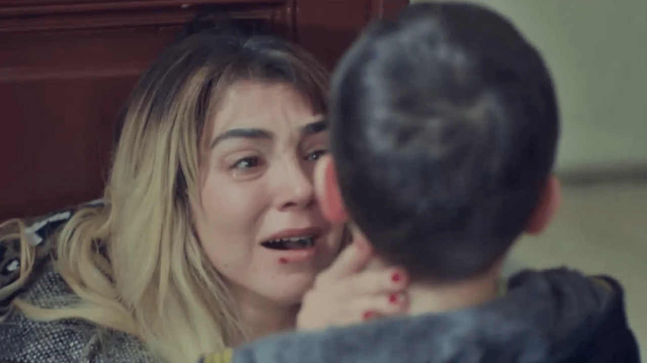 O que acontece com Ceyda em Força de Mulher