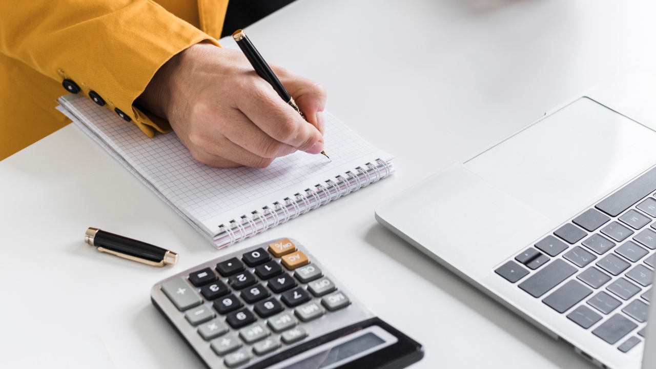 como organizar as finanças do seu pequeno negócio
