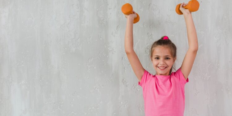 Criança pode fazer musculação