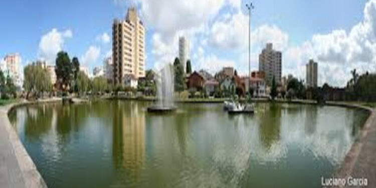 Praça  de Lages - Créditos: https://www.flickr.com