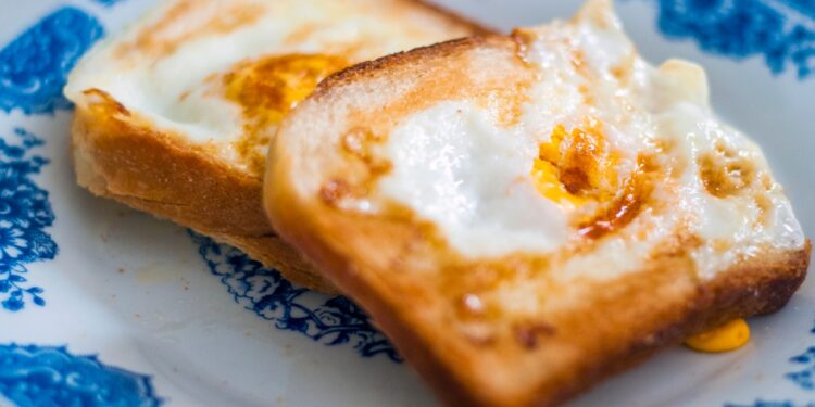 pão com ovo na airfryer