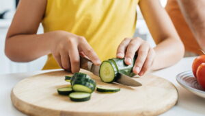 O jeito mais prático e eficiente de plantar pepino em casa