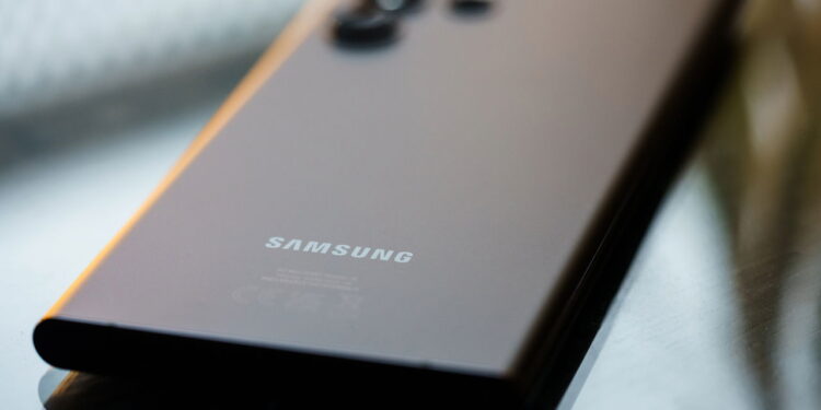 Samsung Galaxy - Créditos: depositphotos.com / javiindy