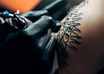 O melhor cuidado para sua tatuagem durar por muitos anos