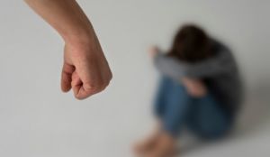 Conheça os tipos de abusos. Foto: FreePik