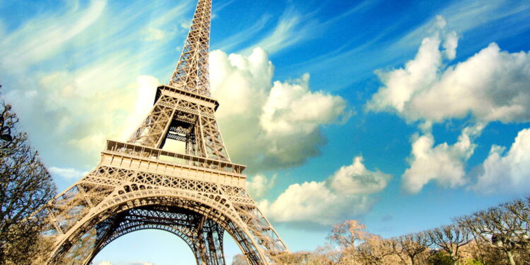 Torre Eiffel - Créditos: depositphotos.com / jovannig