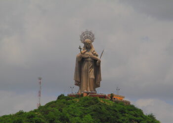 As cidades brasileiras com as maiores estátuas que você precisa conhecer