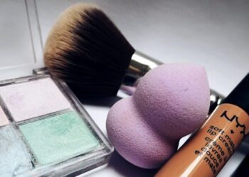 Objetos de beleza antigos que hoje valem dinheiro