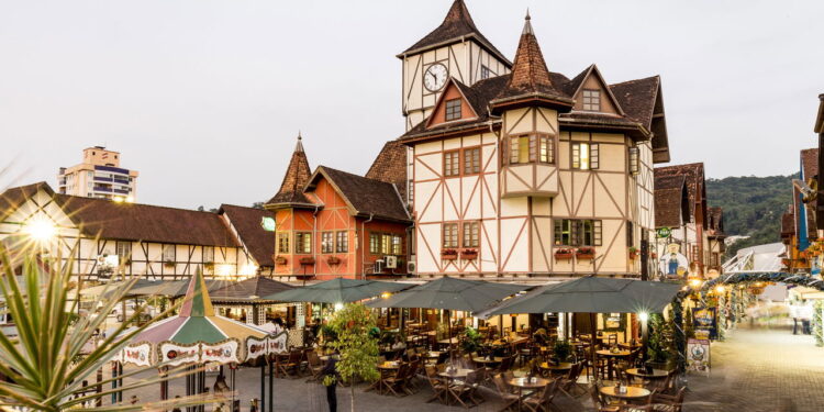 Blumenau Santa Catarina - Créditos: depositphotos.com / paulobaqueta