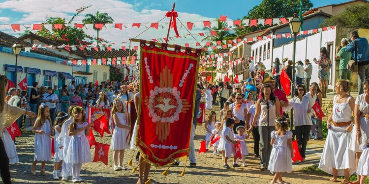 As tradições mais incríveis por em cidades pelo Brasil