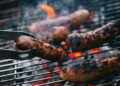 Linguiça - Créditos: depositphotos.com / EdZbarzhyvetsky