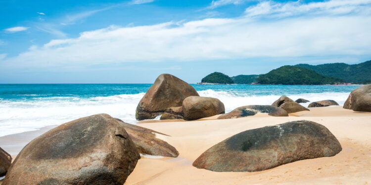 Praia de Trindade Paraty - Créditos: depositphotos.com / xura