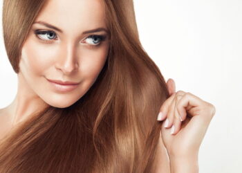 Cabelo hidratado - Créditos: depositphotos.com / EdwardDerule