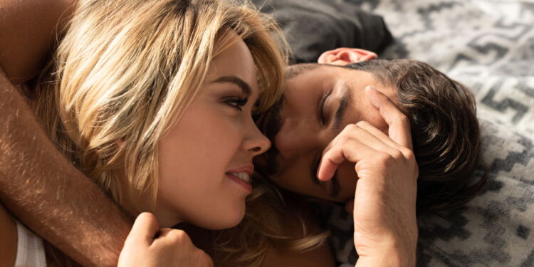 Lindo casal junto - Créditos: depositphotos.com / HayDmitriy