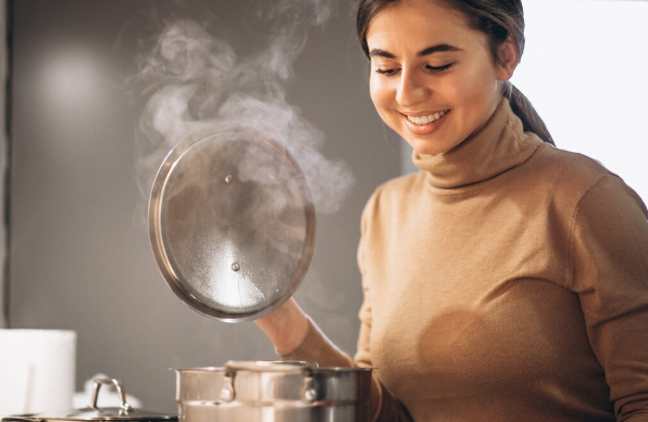 Dicas para cozinhar mais rápido. Foto: FreePik