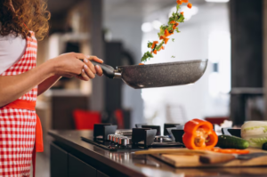 Dicas para cozinhar mais rápido. Foto: FreePik