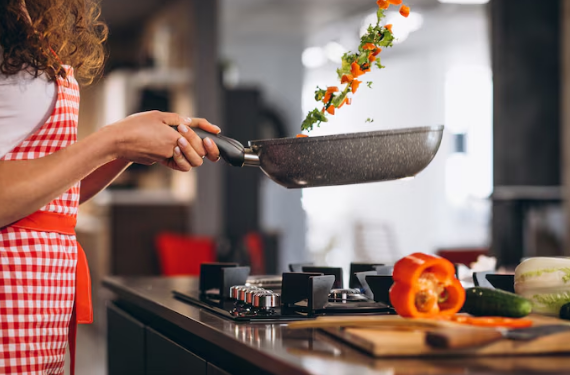 Dicas para cozinhar mais rápido. Foto: FreePik