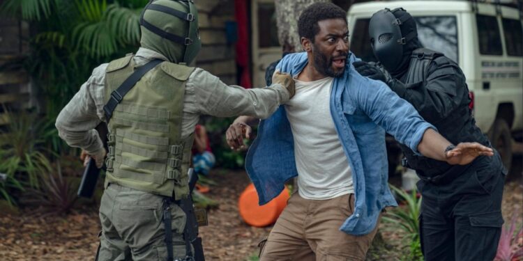 Narrativa intensa que equilibra drama pessoal e crises políticas internacionais