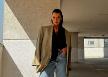 looks com calça jeans para trabalhar