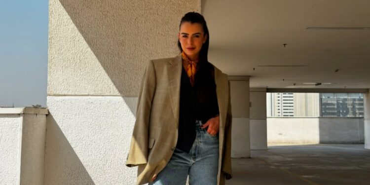 looks com calça jeans para trabalhar