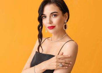 Os melhores jeito de usar anéis em seus looks
