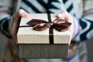 5 ideias de presentes diferentes que vão emocionar seu pai de alguma forma
