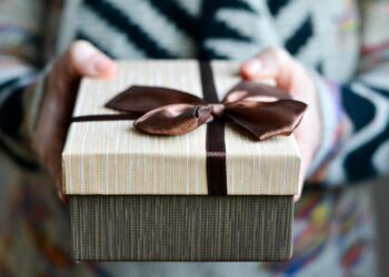 5 ideias de presentes diferentes que vão emocionar seu pai de alguma forma