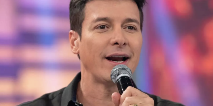 Rodrigo Faro teve caxumba quando era pequeno. Foto: Reprodução SBT