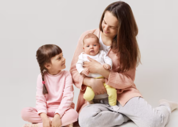 Como preparar a família para a chegada do segundo filho? Foto: FreePik