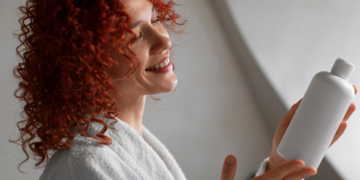Shampoo vicia? Entenda. Foto: FreePik